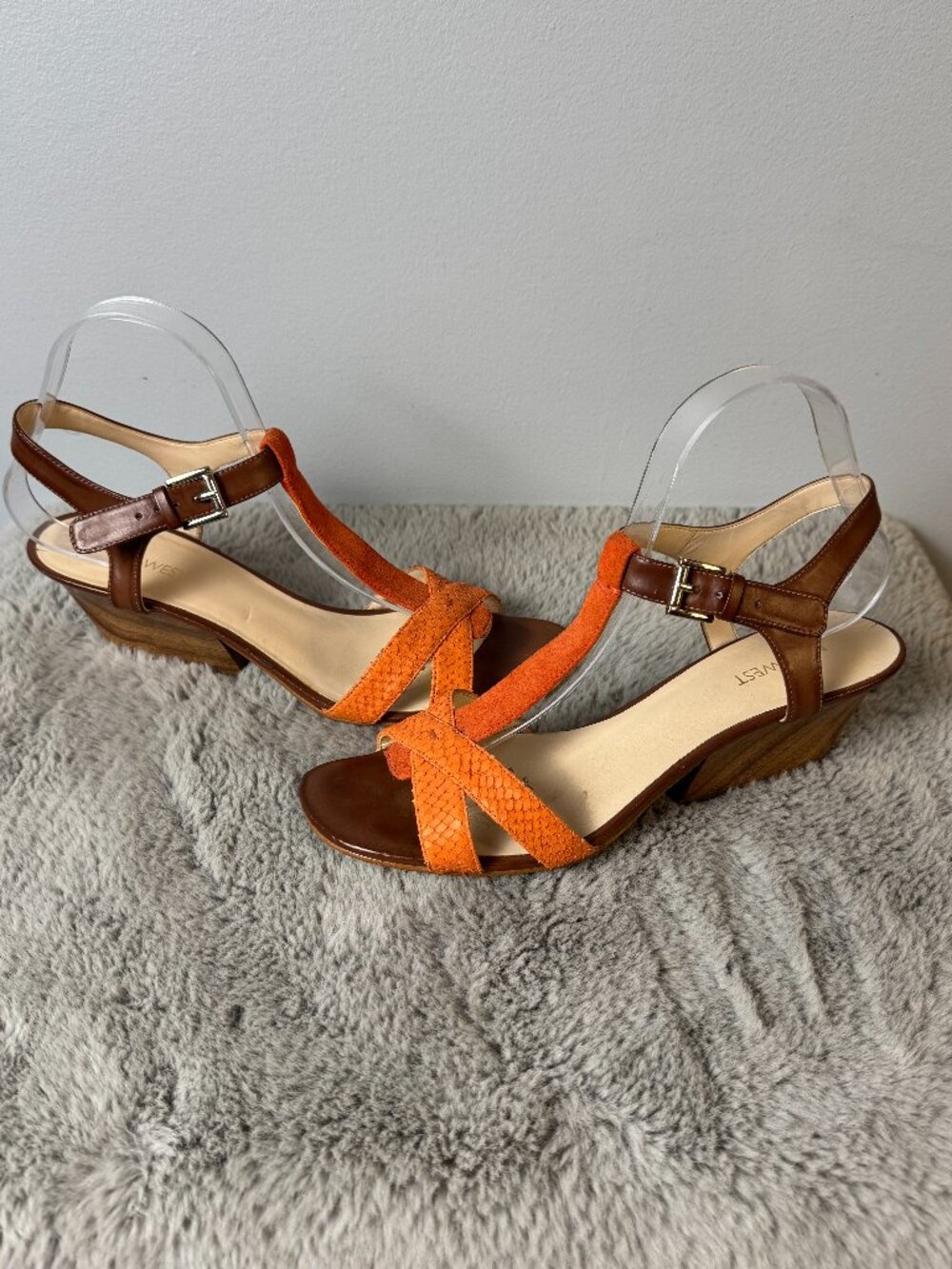 Nine West Orange Leather T-Strap Wedge Sandals Size 9M Y2K Boho Resort